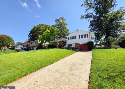 7511 Elgar Street - Photo 1