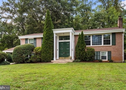 9120 Kristin Lane - Photo 1