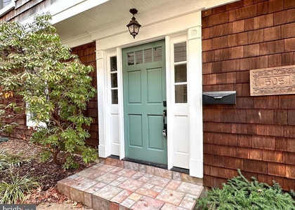 505 Carlisle Drive - Photo 1