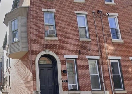 717 N 16th Street - Photo 1