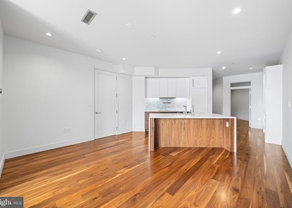 621-23 S 24th Street - Photo 1