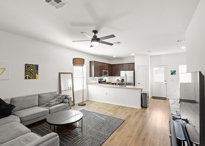 2729 Louris Ln - Photo 1