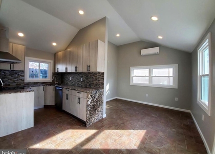 4435 Somers Avenue - Photo 1