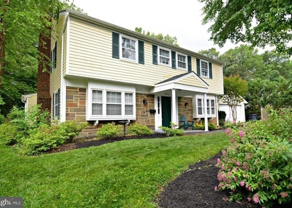 12411 Radnor Lane - Photo 1