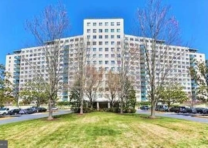 10201 Grosvenor Place - Photo 1
