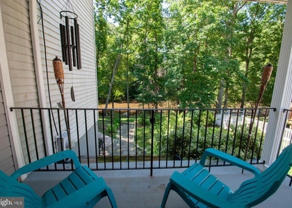 637 Whittier Parkway - Photo 1