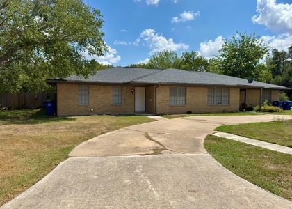 820 S Blanco St - Photo 1