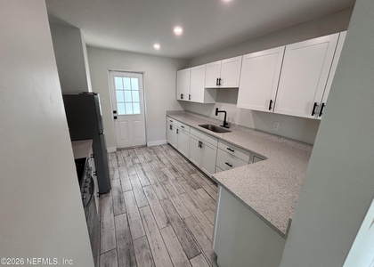 125 Cedar Avenue - Photo 1