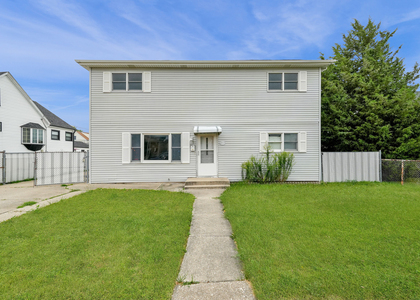 4933 S Lockwood Avenue - Photo 1