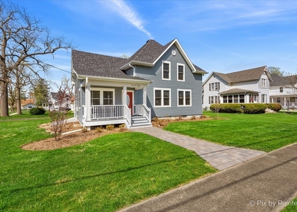 11113 S Myrtle Street - Photo 1