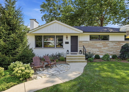 1526 E Forest Avenue - Photo 1
