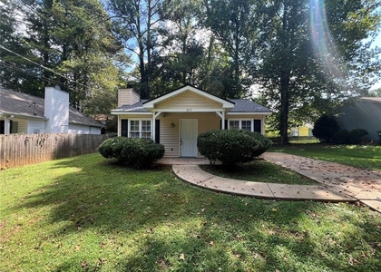 2735 Fairlane Drive - Photo 1