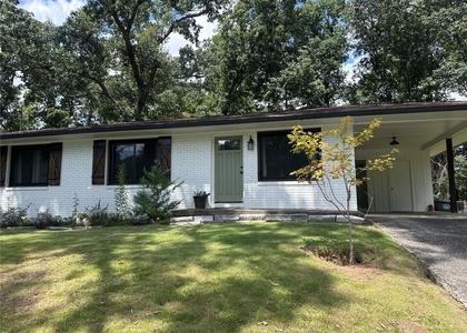 2498 Lakewood Drive Nw - Photo 1