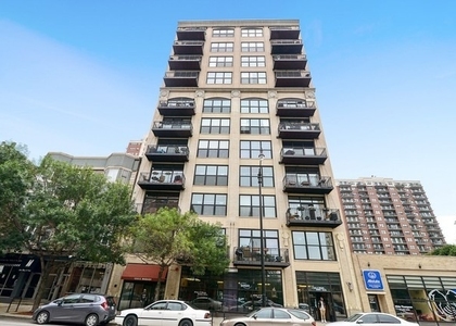 1516 S Wabash Avenue - Photo 1