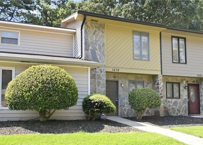 1678 Wynndowne Trail Se - Photo 1