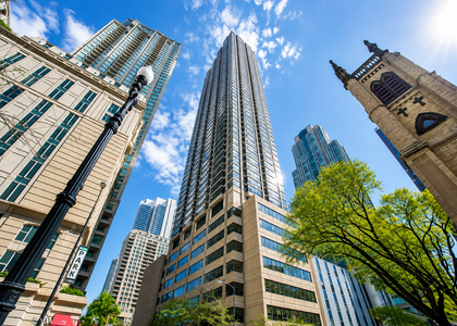30 E Huron Street - Photo 1