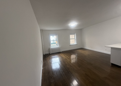 39 East 65th Street - Photo 1