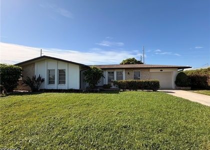 334 Se 47th Terrace - Photo 1