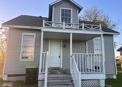 621 Harrison - Photo 1