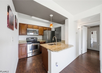 2925 Winkler Avenue - Photo 1