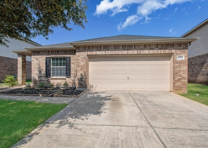 6702 Castle Terrace Ct - Photo 1