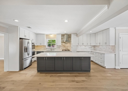9407 Cranleigh Court - Photo 1