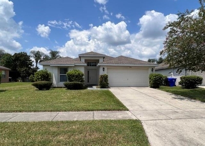 2916 White Cedar Circle - Photo 1