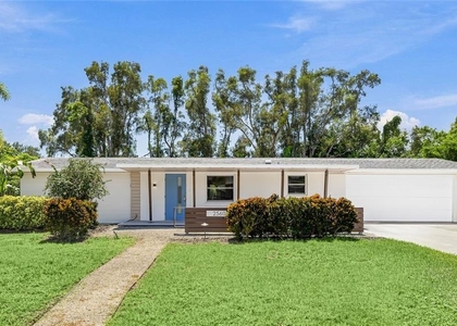 2560 Sunnyside Street - Photo 1
