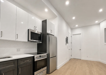 435 Dekalb Avenue - Photo 1