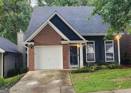 1354 Gates Drive Se - Photo 1