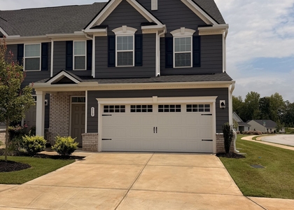 513 Ellwood Lane - Photo 1