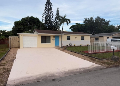 4852 Sw 44th Terrace - Photo 1