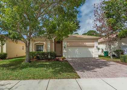 5717 Spanish River Road - Photo 1