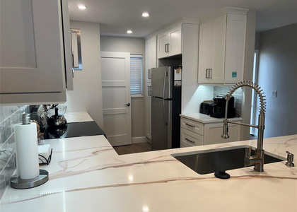 1523 E Hillsboro Boulevard - Photo 1