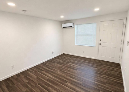 1725 Ne 148th Street - Photo 1