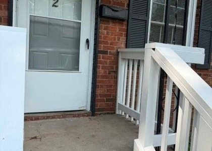 323 Lakewood Avenue - Photo 1