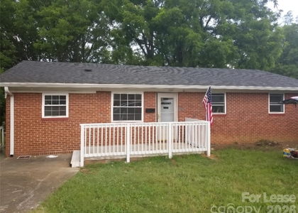 221 N Watterson Street - Photo 1