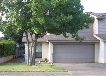 224 Wayside Court - Photo 1