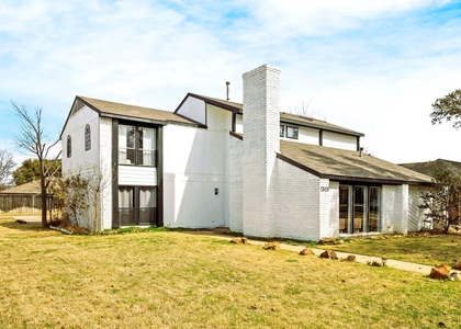 1301 N Trail Drive - Photo 1