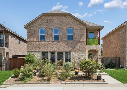 431 W Pioneer Drive - Photo 1