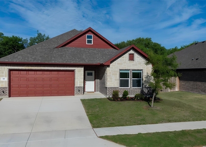 405 Titus Drive - Photo 1