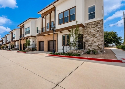 5885 Calmont Avenue - Photo 1