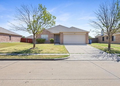 1506 Waters Edge Drive - Photo 1