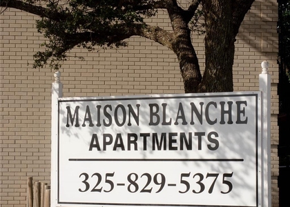 2800 Sayles Boulevard - Photo 1