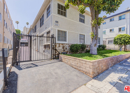 1643 N Formosa Avenue - Photo 1