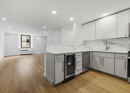 37 Wall Street - Photo 1