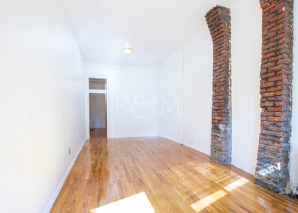 18 Olive St - Photo 1