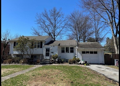 182 N Middletown Road - Photo 1