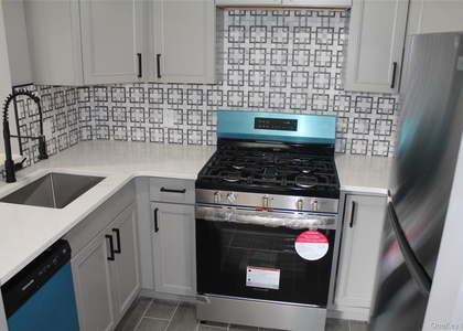 12 Lexington Hill - Photo 1