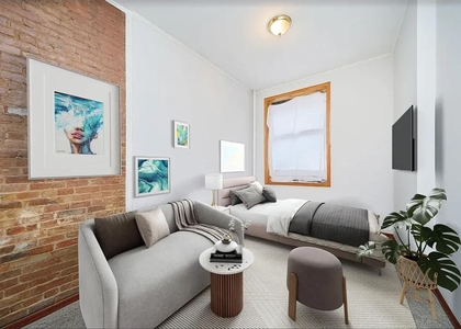 331 W 43rd Street - Photo 1